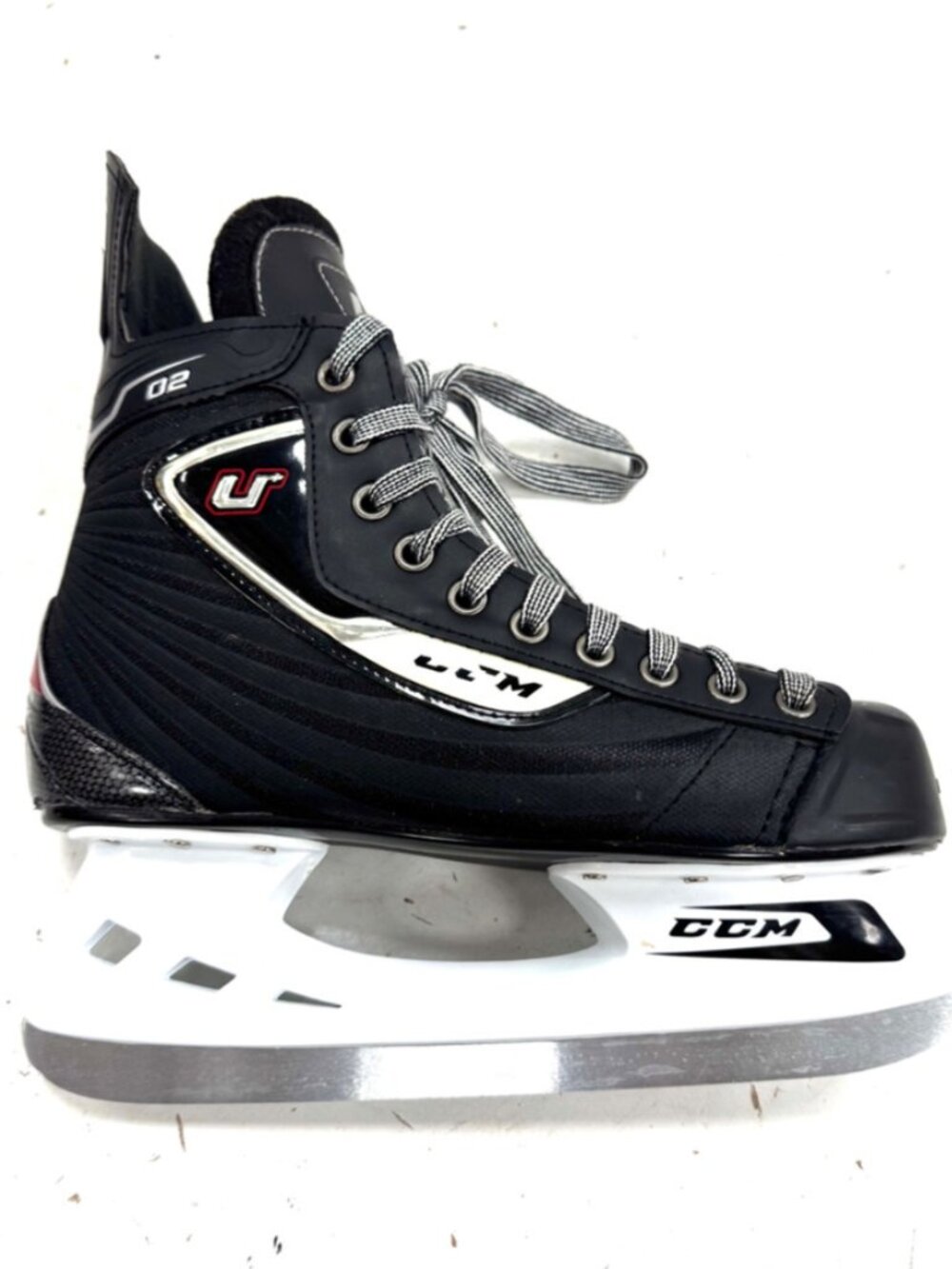 Mens CCM Ice hockey skates.